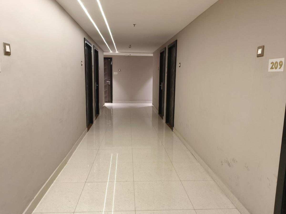 Hotel Sharma Regency Лакхнау Екстер'єр фото